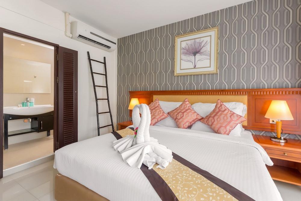 The Golden Ville Boutique Hotel And Spa Pattaya Exterior photo